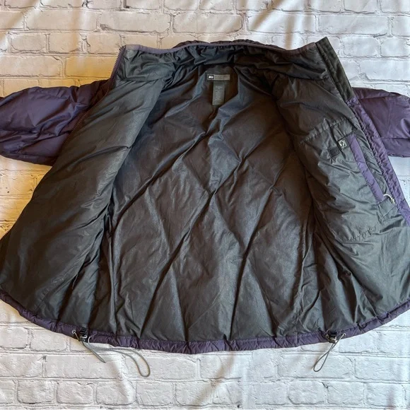 REI Goose Down Womens Burgundy Puffer Jacket Medium Winter Gorpcore Full Zip - Picture 10 of 16